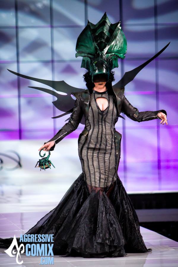 Model Tally Smith walks the Her Universe runway in designer Jessie Thaxton's Alien Queen creation. (photo from Aggressive Comix)