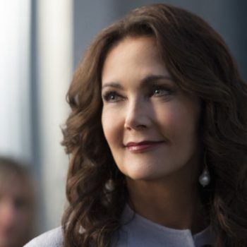 Original Wonder Woman Lynda Carter Getting Star On Walk Of Fame