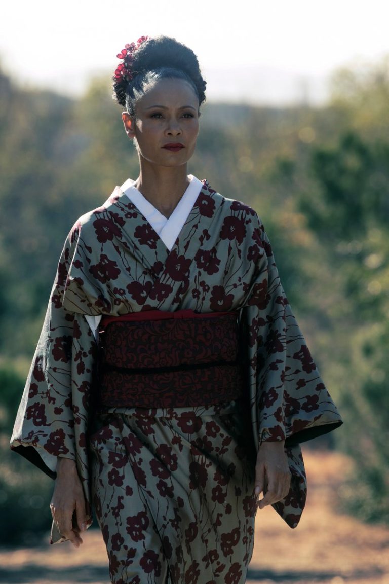 4 Photos from Westworld Season 2, Episode 5, “Akane No Mai”