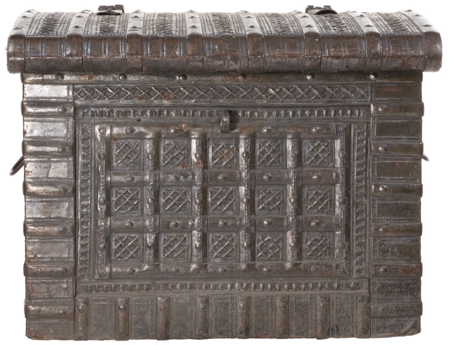 Obi-Wan's Lightsaber Chest Just Sold for $110,000 at Auction