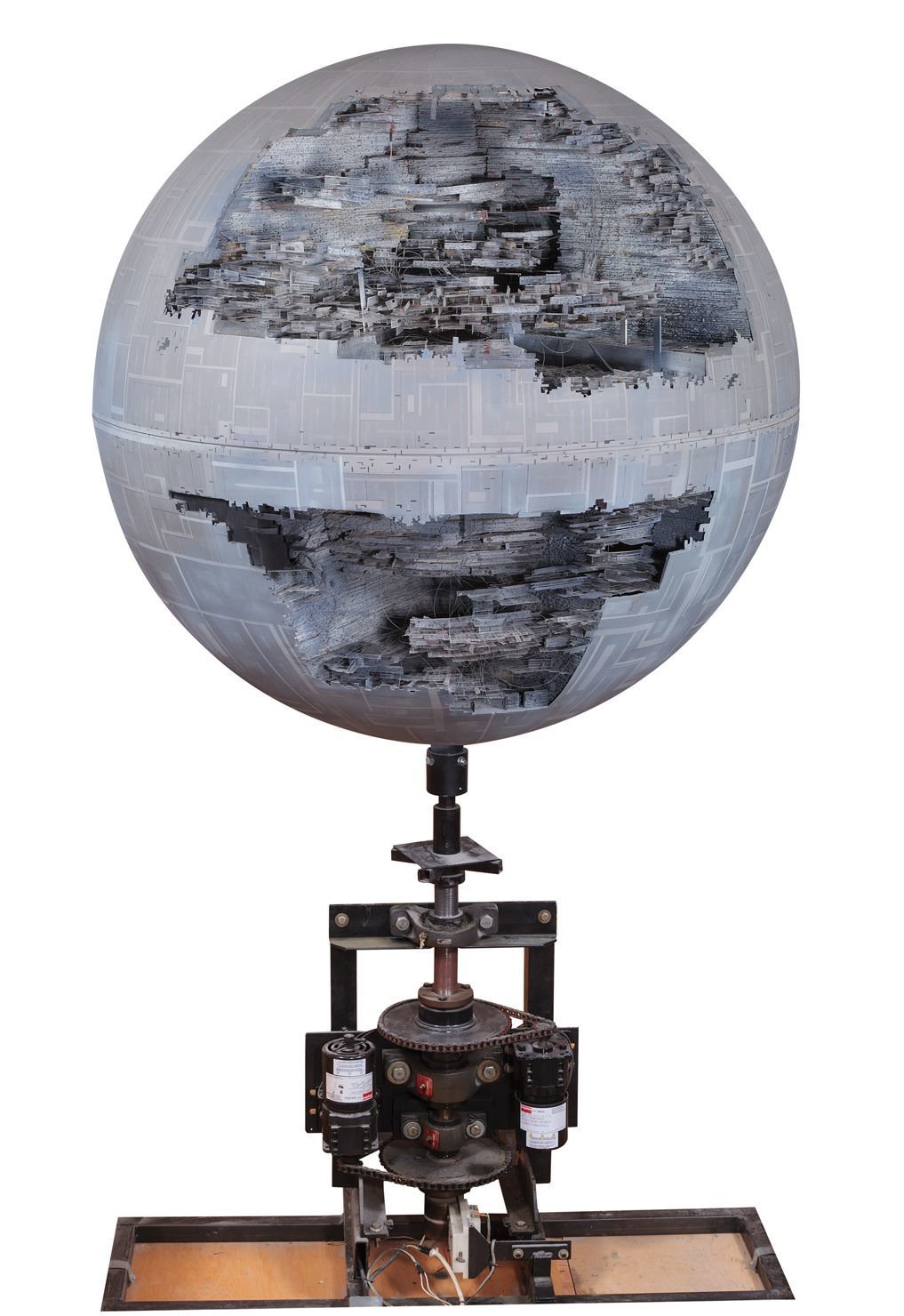Return Of The Jedi Death Star Sells for $256,000