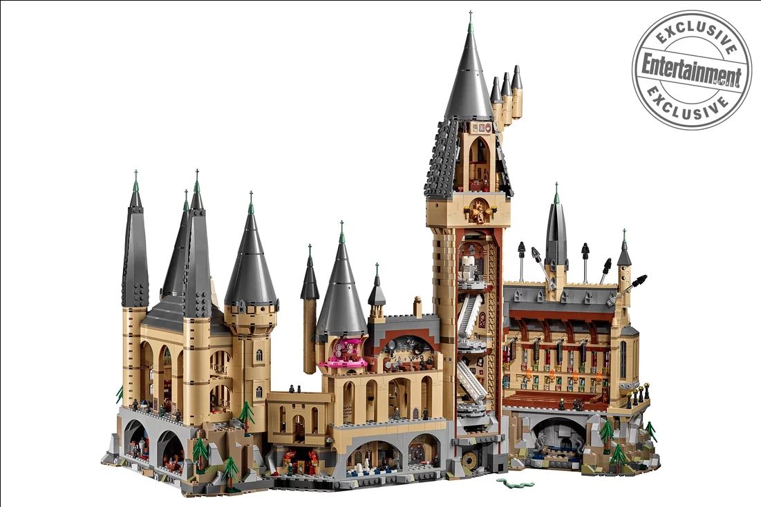 LEGO Hogwarts Is Giant, Magical, and Worth the $399 Price Tag