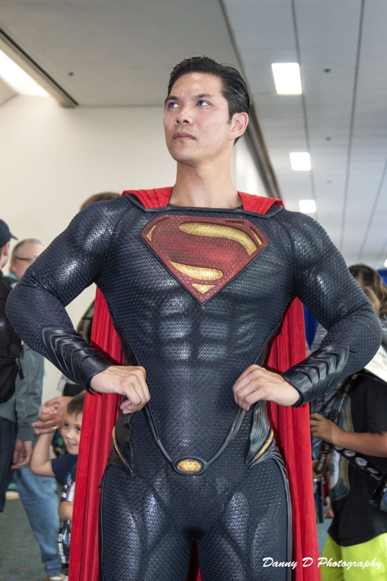 29 Cosplay Photos from SDCC: Marvel, DC, Vikings, and More