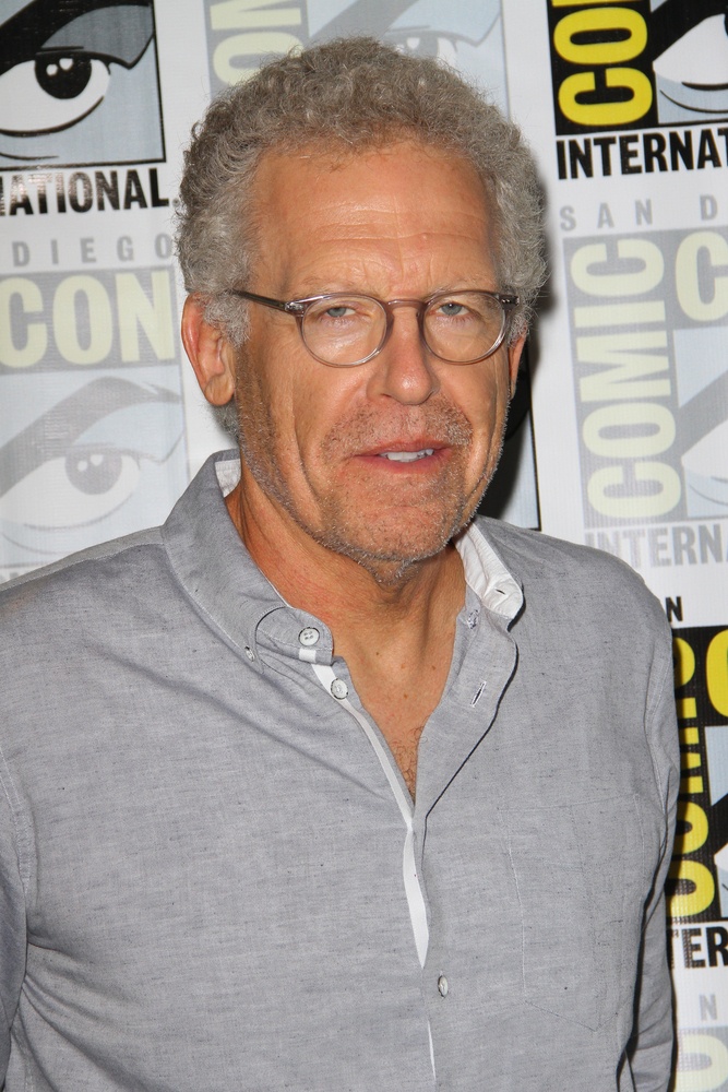 One Way Carlton Cuse Would Be "Okay" with a 'LOST' Reboot