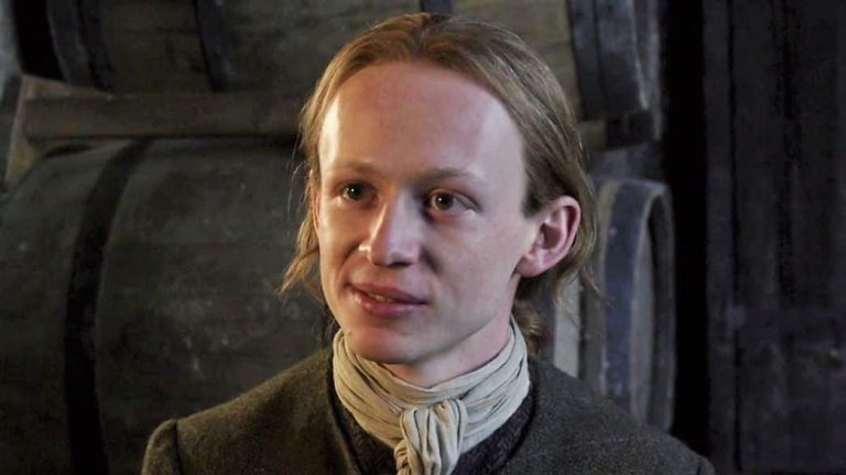 John Bell (Young Ian) Gives Fans Tour of ‘Outlander’ BTS