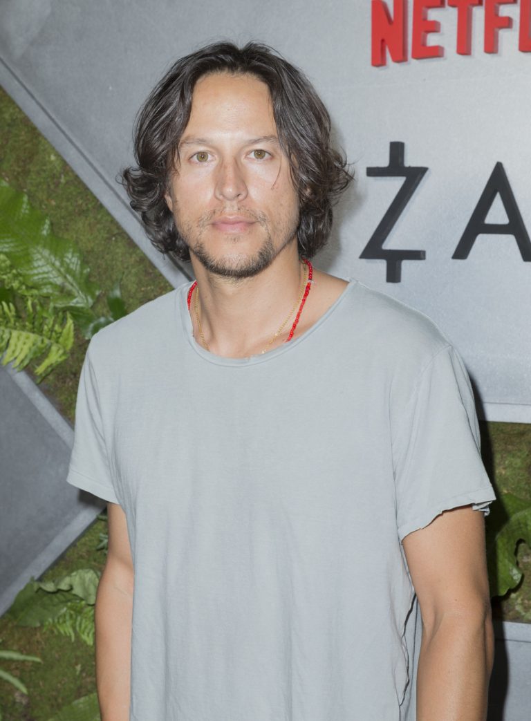 Cary Joji Fukunaga Steps in to Direct Bond 25