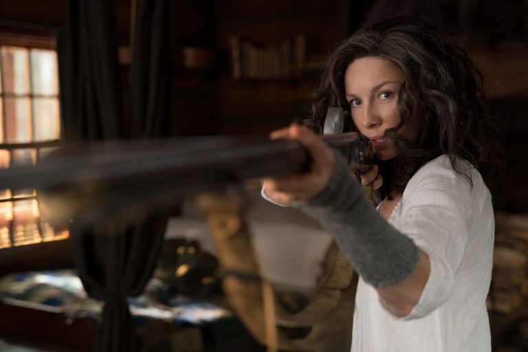 ‘Outlander’ Writers on THAT Big Season 4 Character Surprise