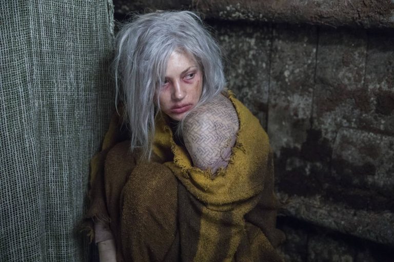 Lagertha has Been Through Hell (Again) in New ‘Vikings’ S5E18 Photos