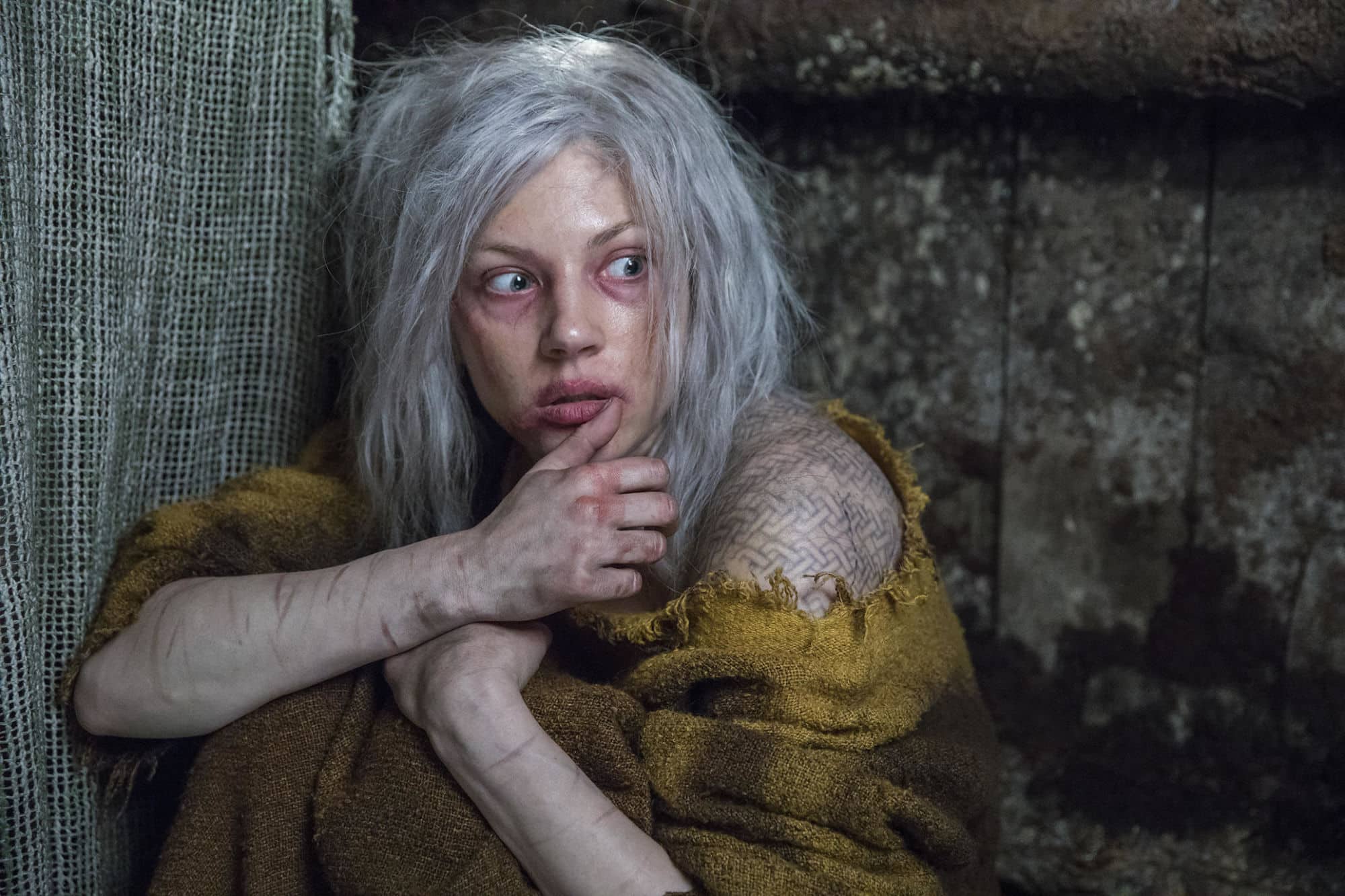 Lagertha has Been Through Hell (Again) in New 'Vikings' S5E18 Photos