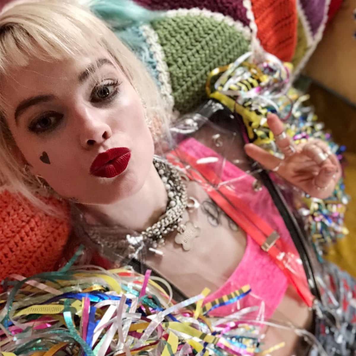 Harley Quinn's 'Birds of Prey' Necklace Says What Now?!