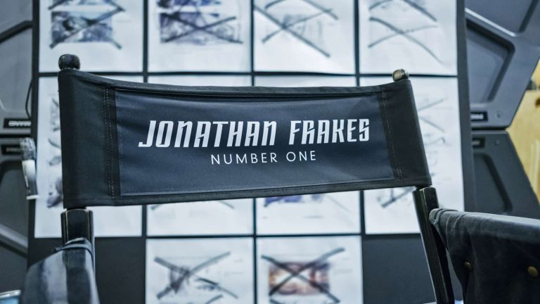 Jonathan Frakes Says Sir Patrick Stewart is “Fully Engaged” in ‘Picard’