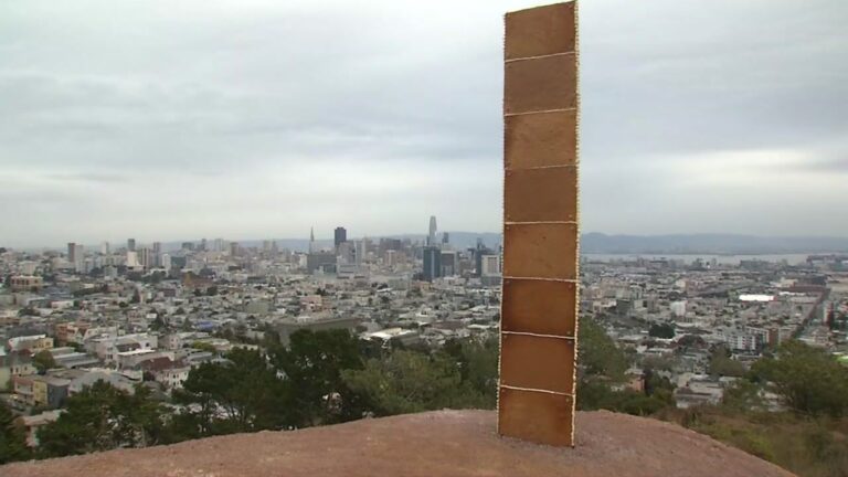 San Francisco Treated to Monolith Made of Gingerbread!