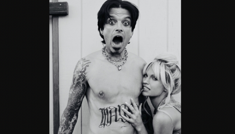Lookit Sebastian Stan, Lily James as Tommy Lee, Pamela Anderson