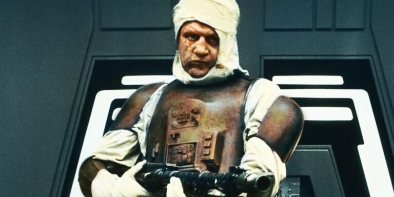 Simon Pegg Wants to be Bounty Hunter Dengar in “The Mandalorian”