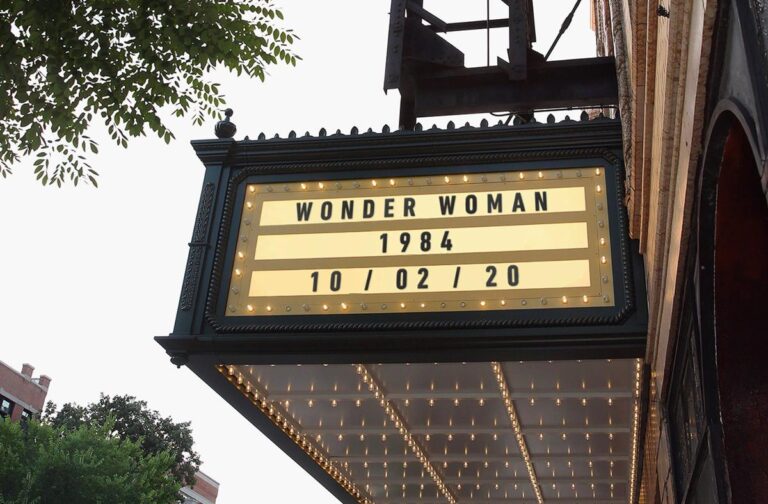 “Wonder Woman 1984” Stealthily Changes Release Date
